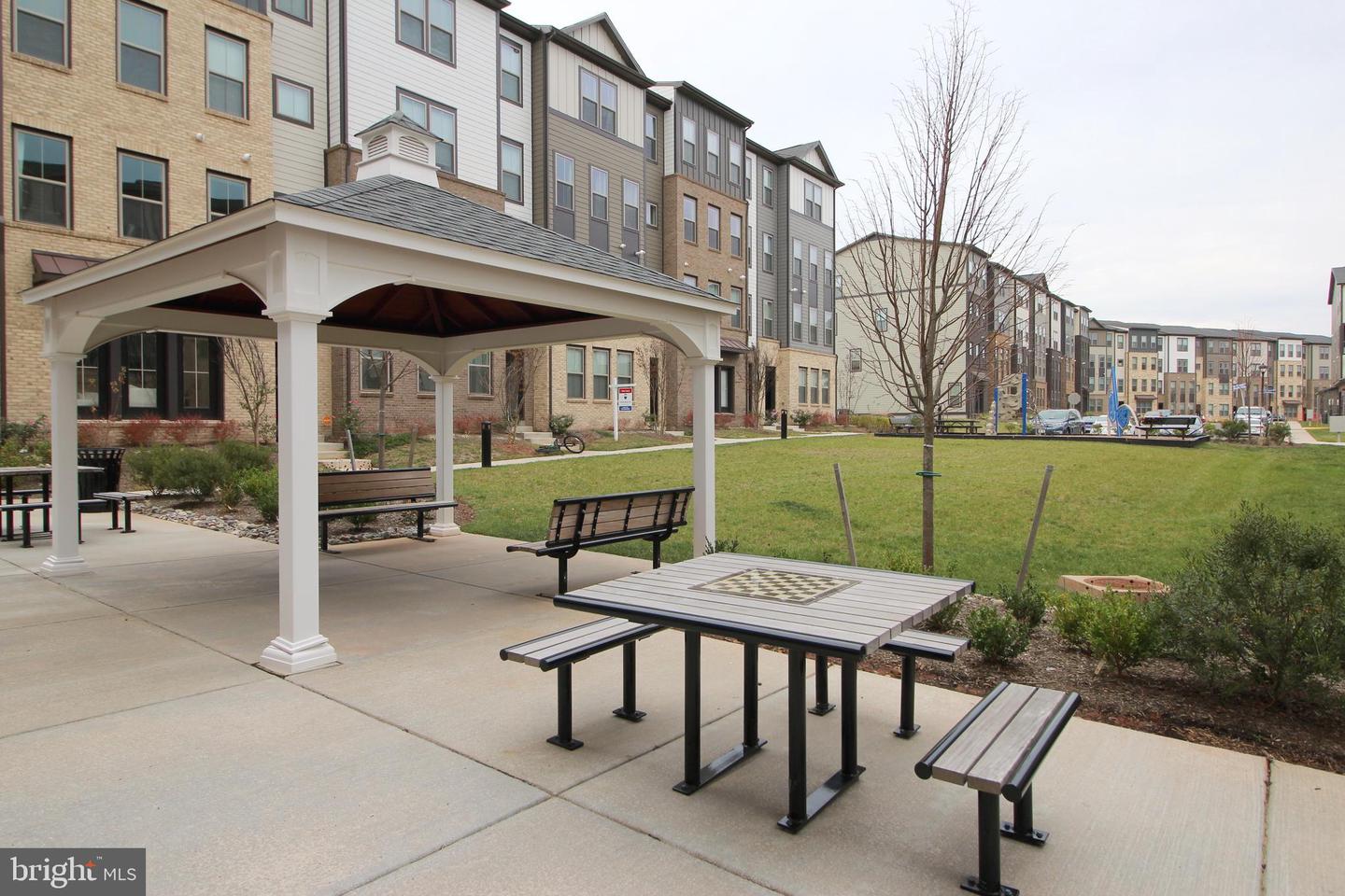 45942 RAVEN TER, STERLING, Virginia 20165, 3 Bedrooms Bedrooms, ,2 BathroomsBathrooms,Residential,For sale,45942 RAVEN TER,VALO2115120 MLS # VALO2115120