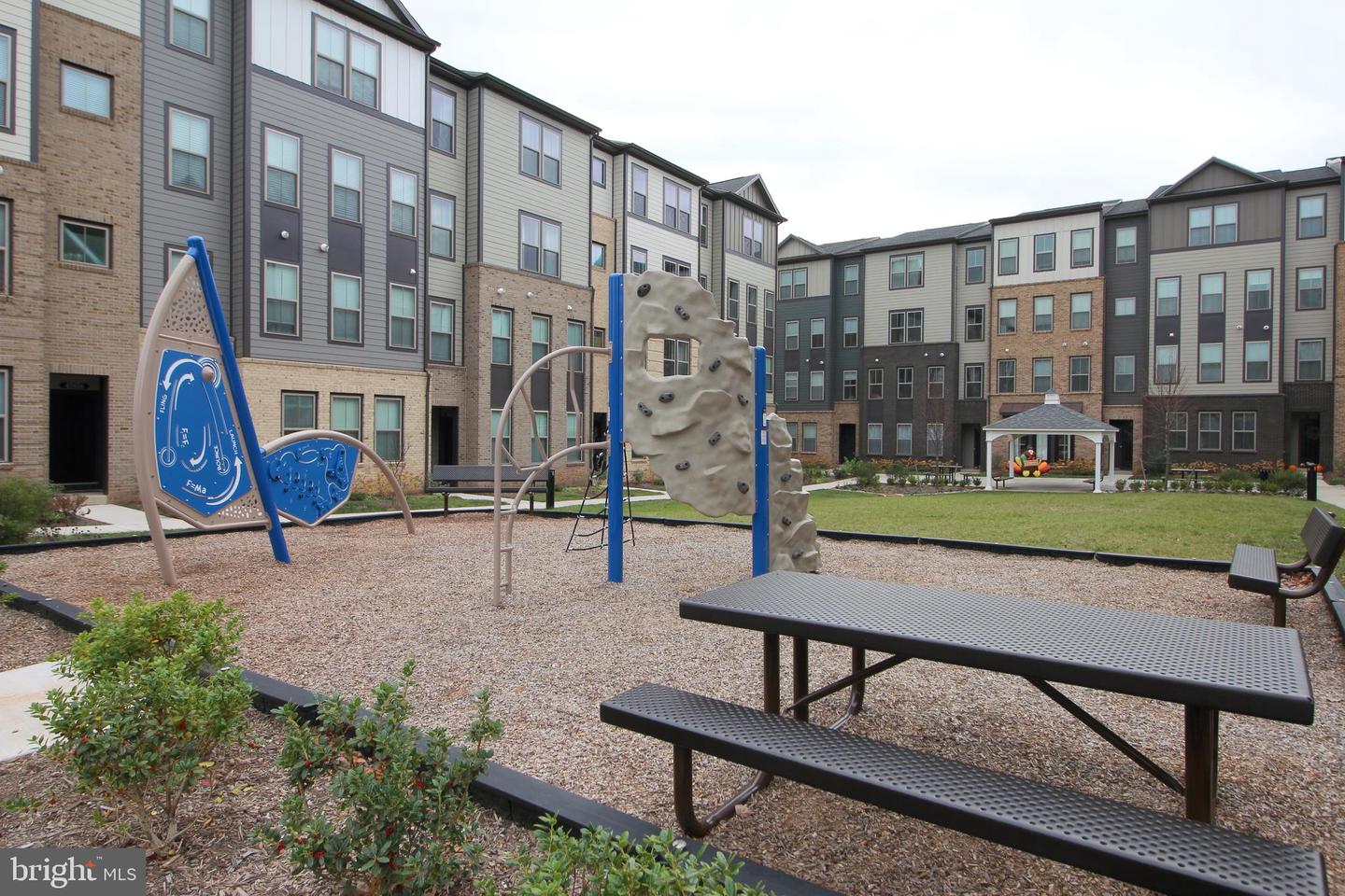 45942 RAVEN TER, STERLING, Virginia 20165, 3 Bedrooms Bedrooms, ,2 BathroomsBathrooms,Residential,For sale,45942 RAVEN TER,VALO2115120 MLS # VALO2115120