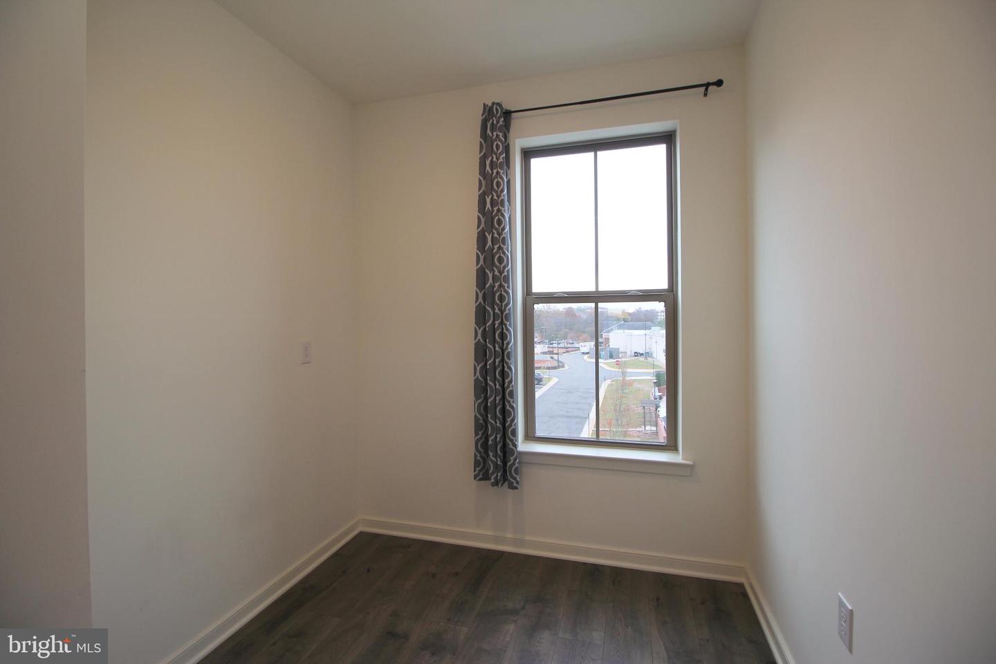 45942 RAVEN TER, STERLING, Virginia 20165, 3 Bedrooms Bedrooms, ,2 BathroomsBathrooms,Residential,For sale,45942 RAVEN TER,VALO2115120 MLS # VALO2115120