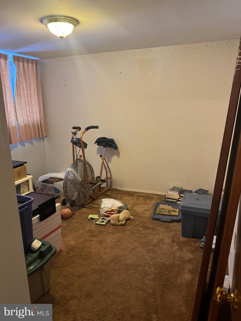 7527 FRIAR TUCK CT, FALLS CHURCH, Virginia 22042, 5 Bedrooms Bedrooms, ,3 BathroomsBathrooms,Residential,For sale,7527 FRIAR TUCK CT,VAFX2288660 MLS # VAFX2288660