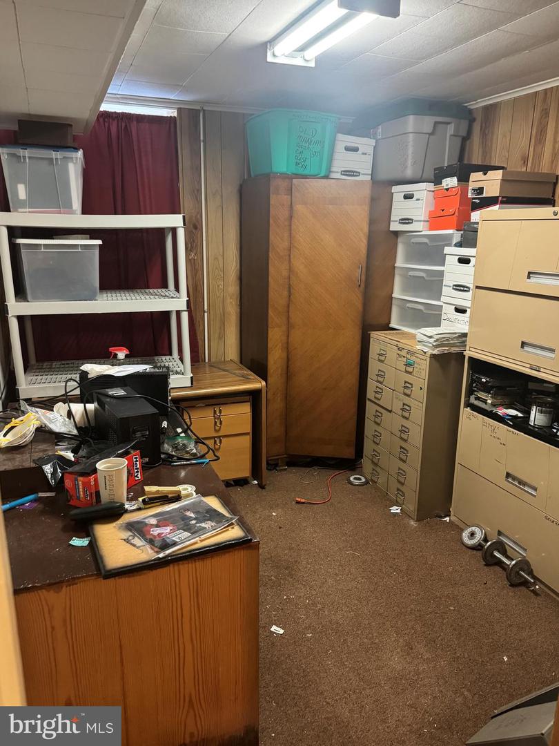 7527 FRIAR TUCK CT, FALLS CHURCH, Virginia 22042, 5 Bedrooms Bedrooms, ,3 BathroomsBathrooms,Residential,For sale,7527 FRIAR TUCK CT,VAFX2288660 MLS # VAFX2288660