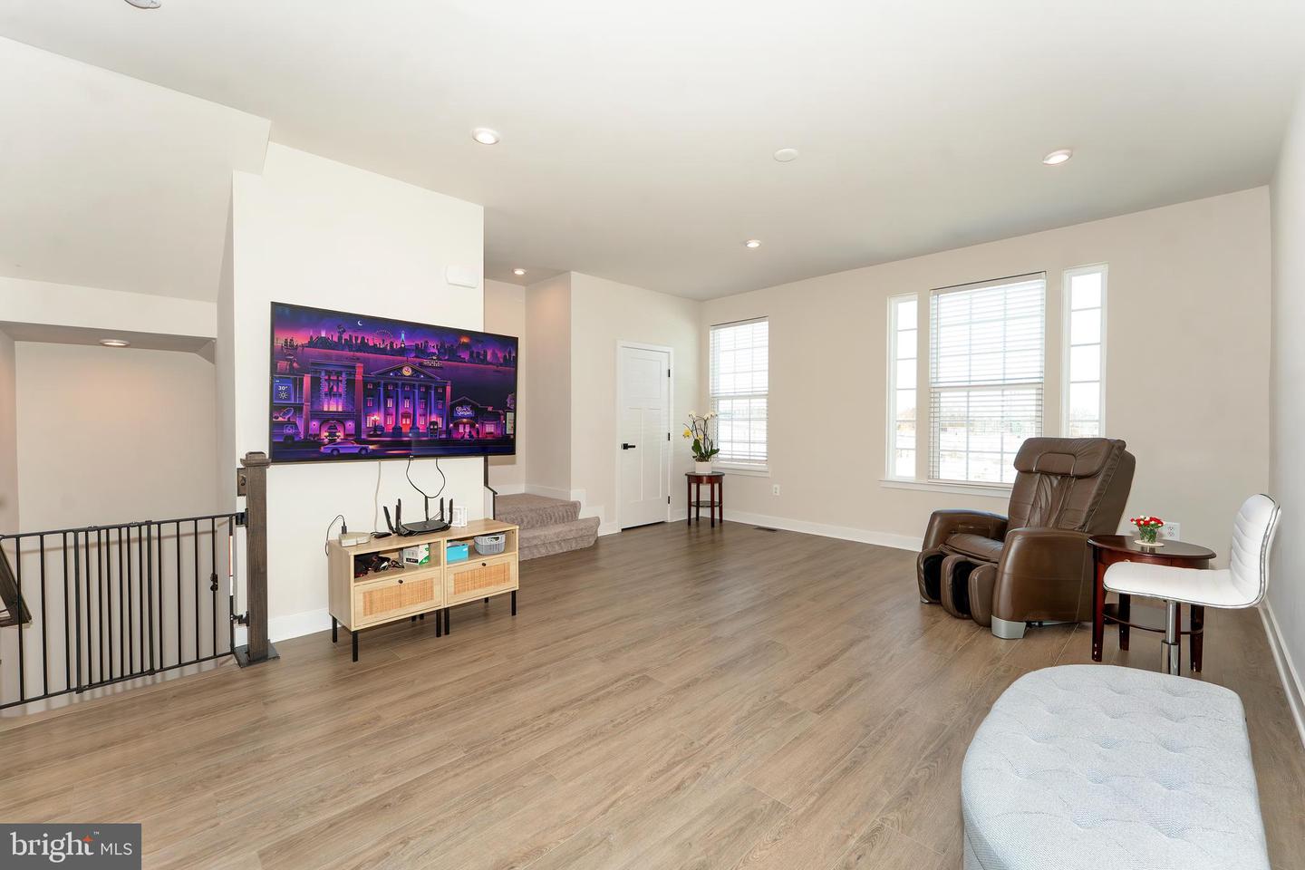 19418 PAIUTE TER, LEESBURG, Virginia 20175, 5 Bedrooms Bedrooms, ,4 BathroomsBathrooms,Residential,For sale,19418 PAIUTE TER,VALO2115142 MLS # VALO2115142