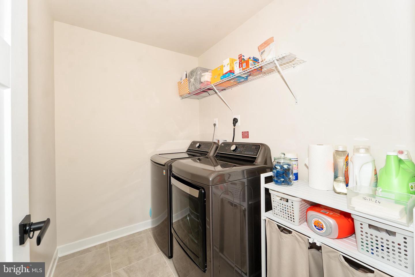 19418 PAIUTE TER, LEESBURG, Virginia 20175, 5 Bedrooms Bedrooms, ,4 BathroomsBathrooms,Residential,For sale,19418 PAIUTE TER,VALO2115142 MLS # VALO2115142