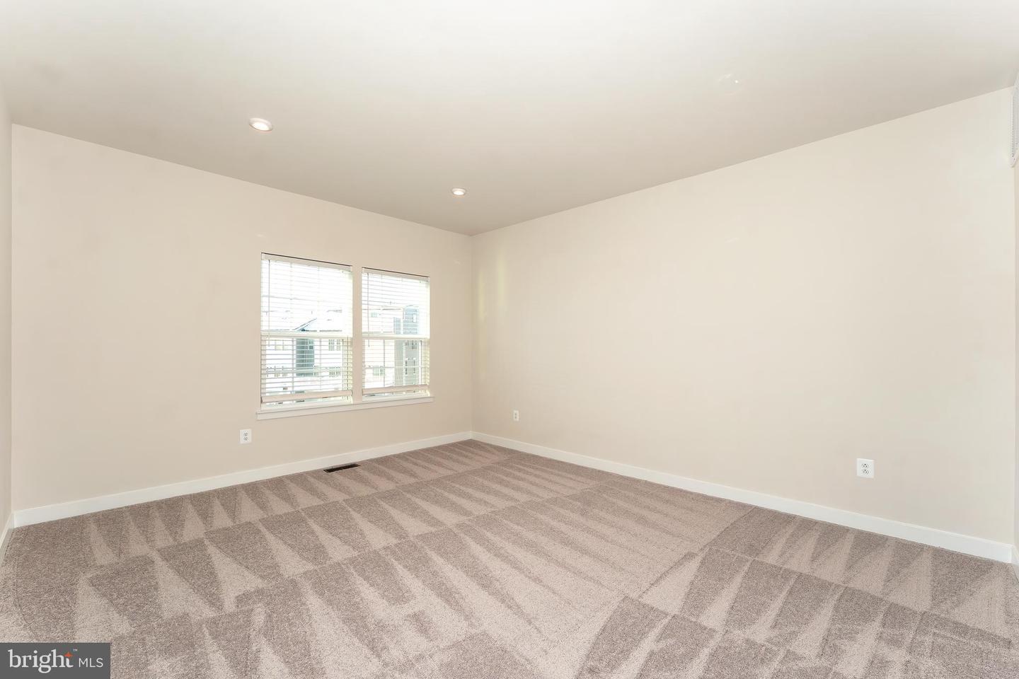 19418 PAIUTE TER, LEESBURG, Virginia 20175, 5 Bedrooms Bedrooms, ,4 BathroomsBathrooms,Residential,For sale,19418 PAIUTE TER,VALO2115142 MLS # VALO2115142