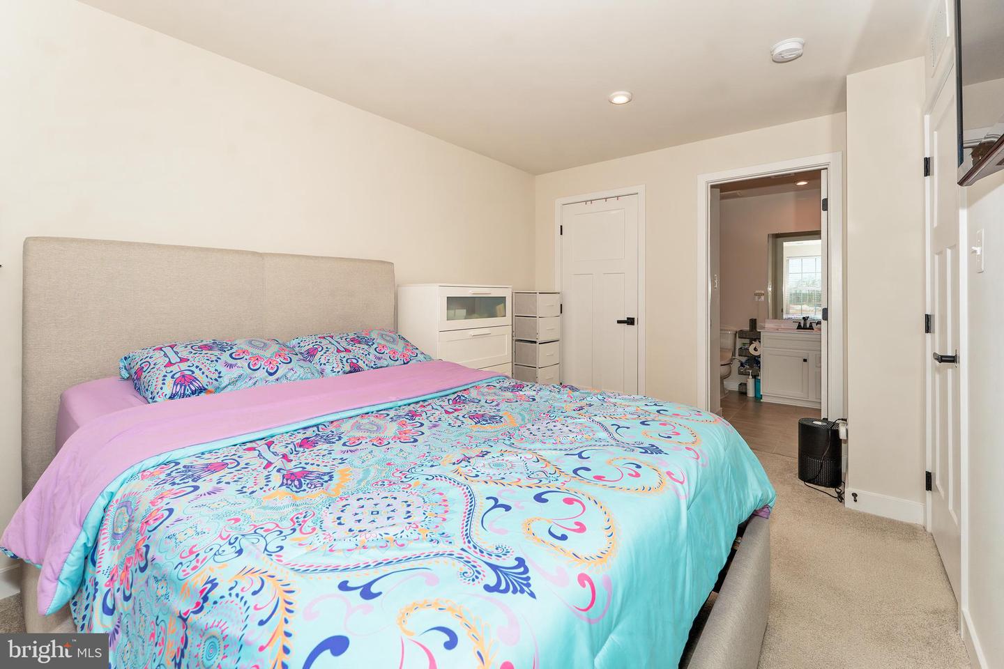 19418 PAIUTE TER, LEESBURG, Virginia 20175, 5 Bedrooms Bedrooms, ,4 BathroomsBathrooms,Residential,For sale,19418 PAIUTE TER,VALO2115142 MLS # VALO2115142