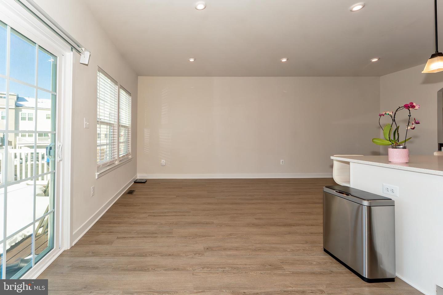 19418 PAIUTE TER, LEESBURG, Virginia 20175, 5 Bedrooms Bedrooms, ,4 BathroomsBathrooms,Residential,For sale,19418 PAIUTE TER,VALO2115142 MLS # VALO2115142