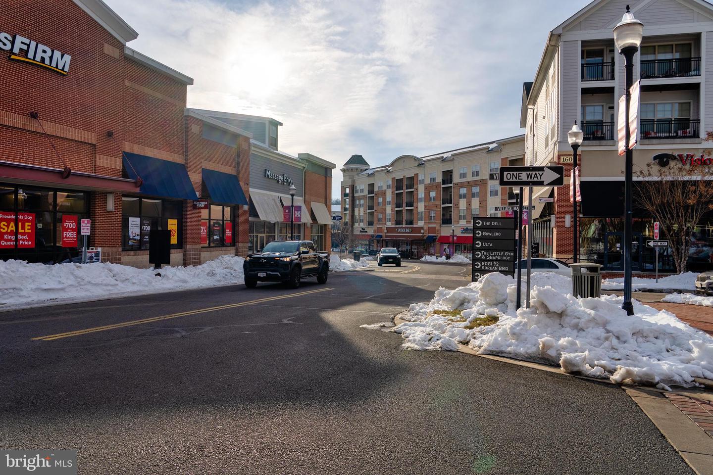 19418 PAIUTE TER, LEESBURG, Virginia 20175, 5 Bedrooms Bedrooms, ,4 BathroomsBathrooms,Residential,For sale,19418 PAIUTE TER,VALO2115142 MLS # VALO2115142