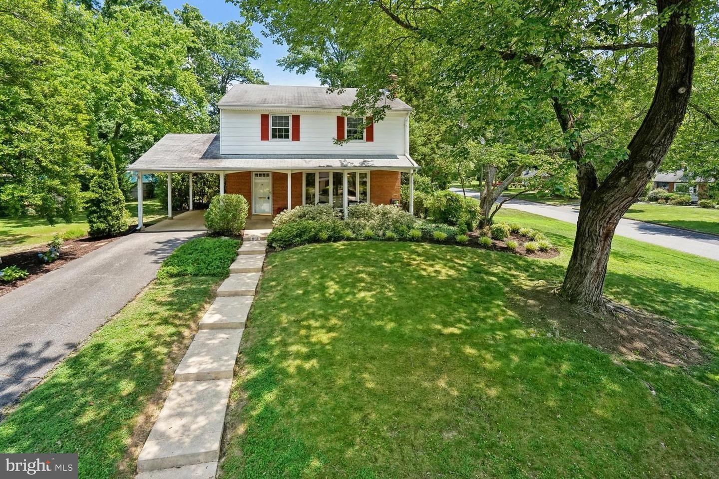 8511 CAMDEN ST, ALEXANDRIA, Virginia 22308, 3 Bedrooms Bedrooms, ,2 BathroomsBathrooms,Residential,For sale,8511 CAMDEN ST,VAFX2288688 MLS # VAFX2288688