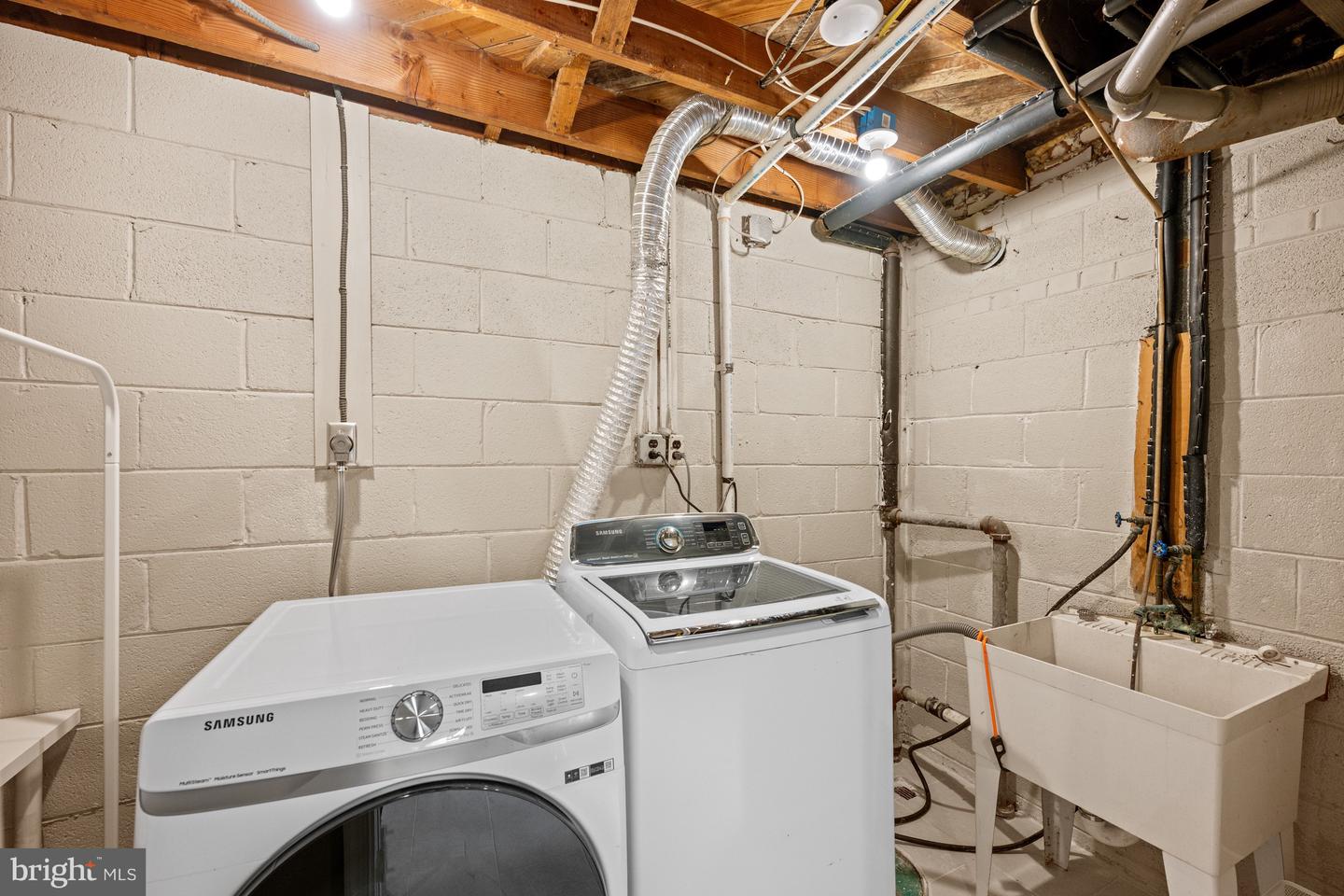 8511 CAMDEN ST, ALEXANDRIA, Virginia 22308, 3 Bedrooms Bedrooms, ,2 BathroomsBathrooms,Residential,For sale,8511 CAMDEN ST,VAFX2288688 MLS # VAFX2288688