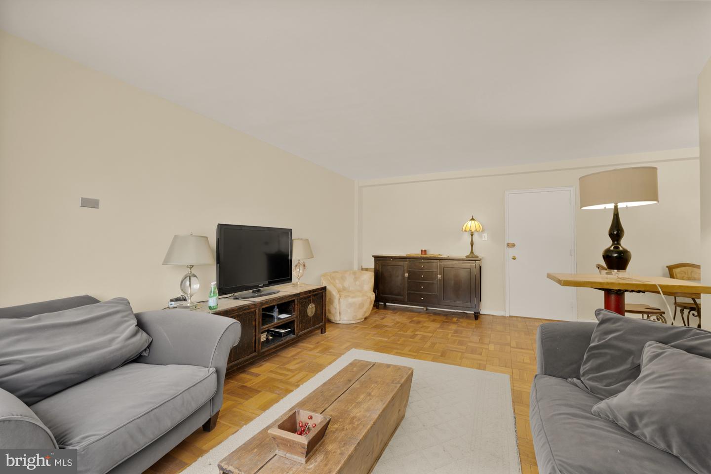 4100 W ST NW #308, WASHINGTON, District Of Columbia 20007, 1 Bedroom Bedrooms, ,1 BathroomBathrooms,Residential,For sale,4100 W ST NW #308,DCDC2244386 MLS # DCDC2244386