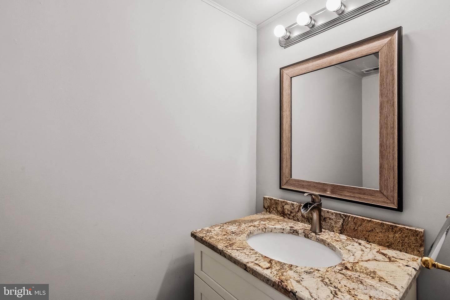 6620 ROSECROFT PL, FALLS CHURCH, Virginia 22043, 3 Bedrooms Bedrooms, ,2 BathroomsBathrooms,Residential,For sale,6620 ROSECROFT PL,VAFX2288726 MLS # VAFX2288726