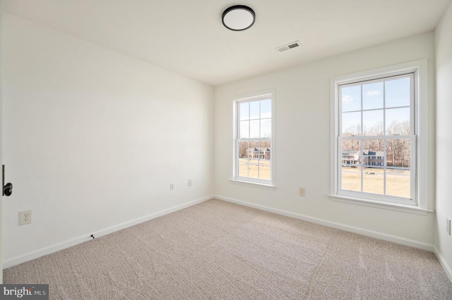 23 PINTO LN, STAFFORD, Virginia 22556, 5 Bedrooms Bedrooms, 19 Rooms Rooms,4 BathroomsBathrooms,Residential,For sale,23 PINTO LN,VAST2045674 MLS # VAST2045674