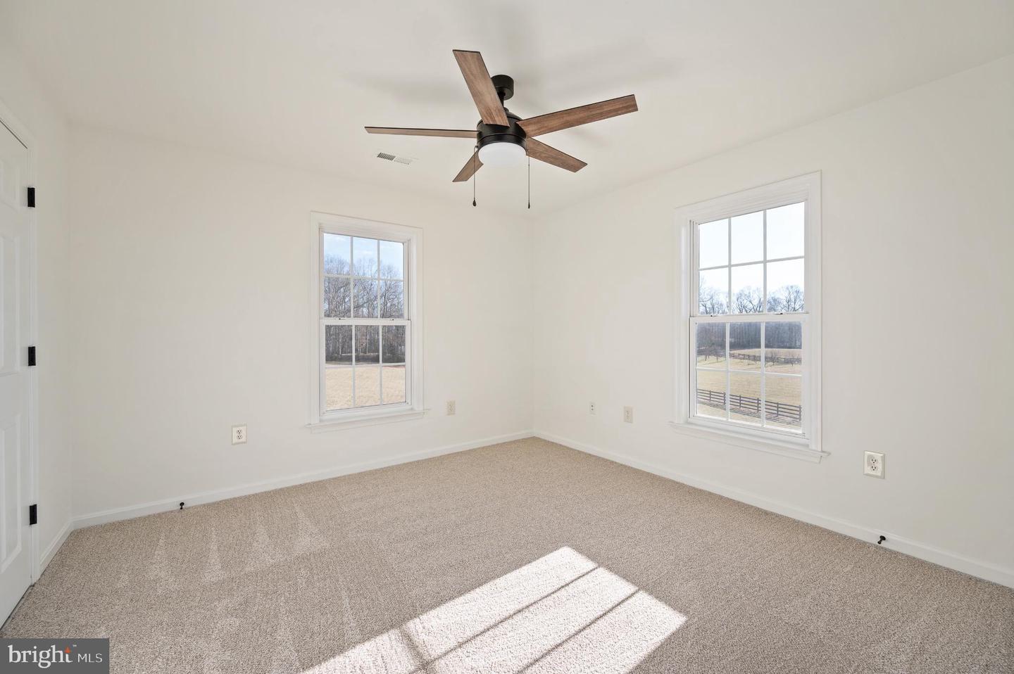 23 PINTO LN, STAFFORD, Virginia 22556, 5 Bedrooms Bedrooms, 19 Rooms Rooms,4 BathroomsBathrooms,Residential,For sale,23 PINTO LN,VAST2045674 MLS # VAST2045674