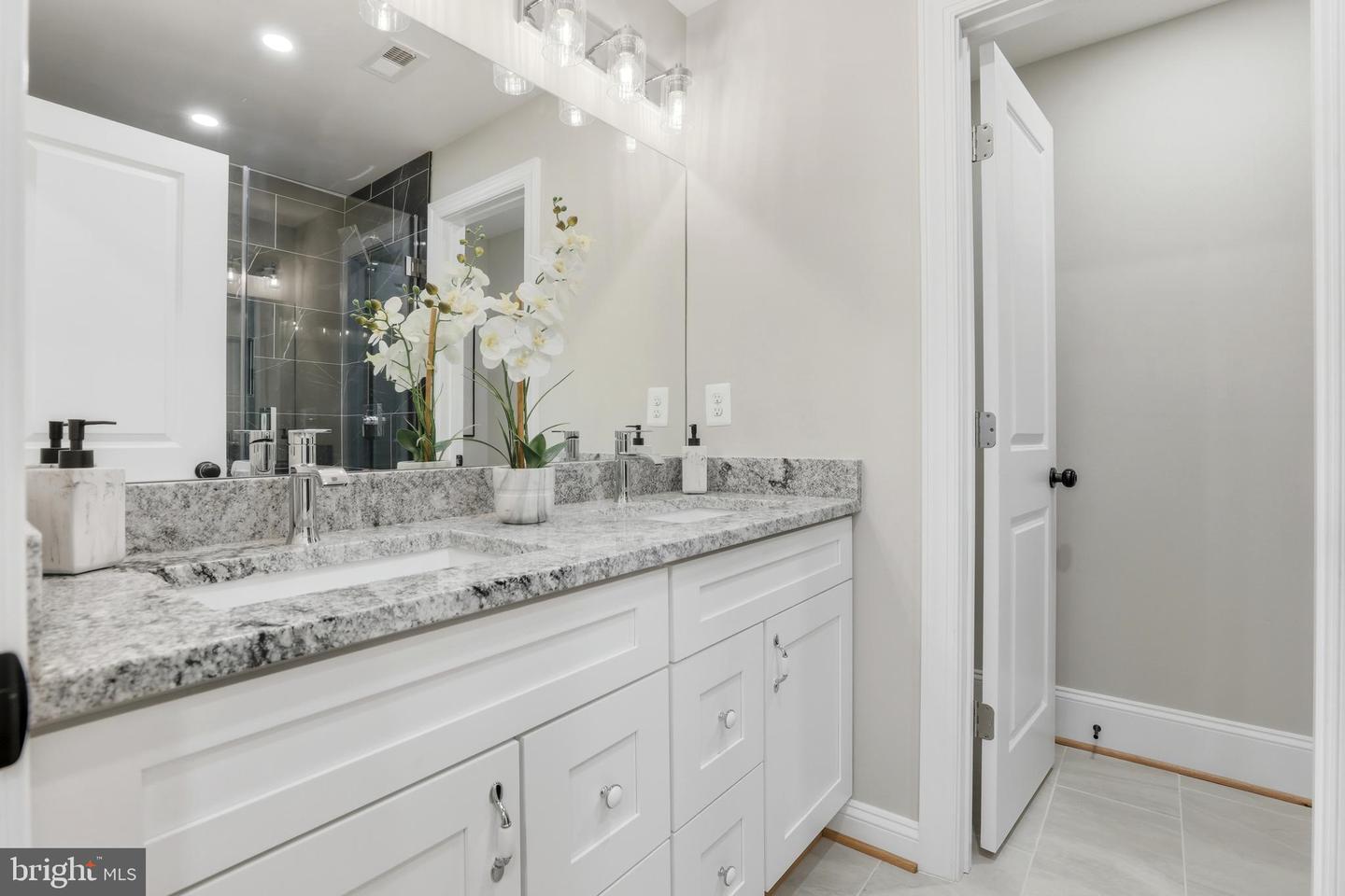 910 WESTMINSTER ST NW, WASHINGTON, District Of Columbia 20001, 5 Bedrooms Bedrooms, ,4 BathroomsBathrooms,Residential,For sale,910 WESTMINSTER ST NW,DCDC2244390 MLS # DCDC2244390