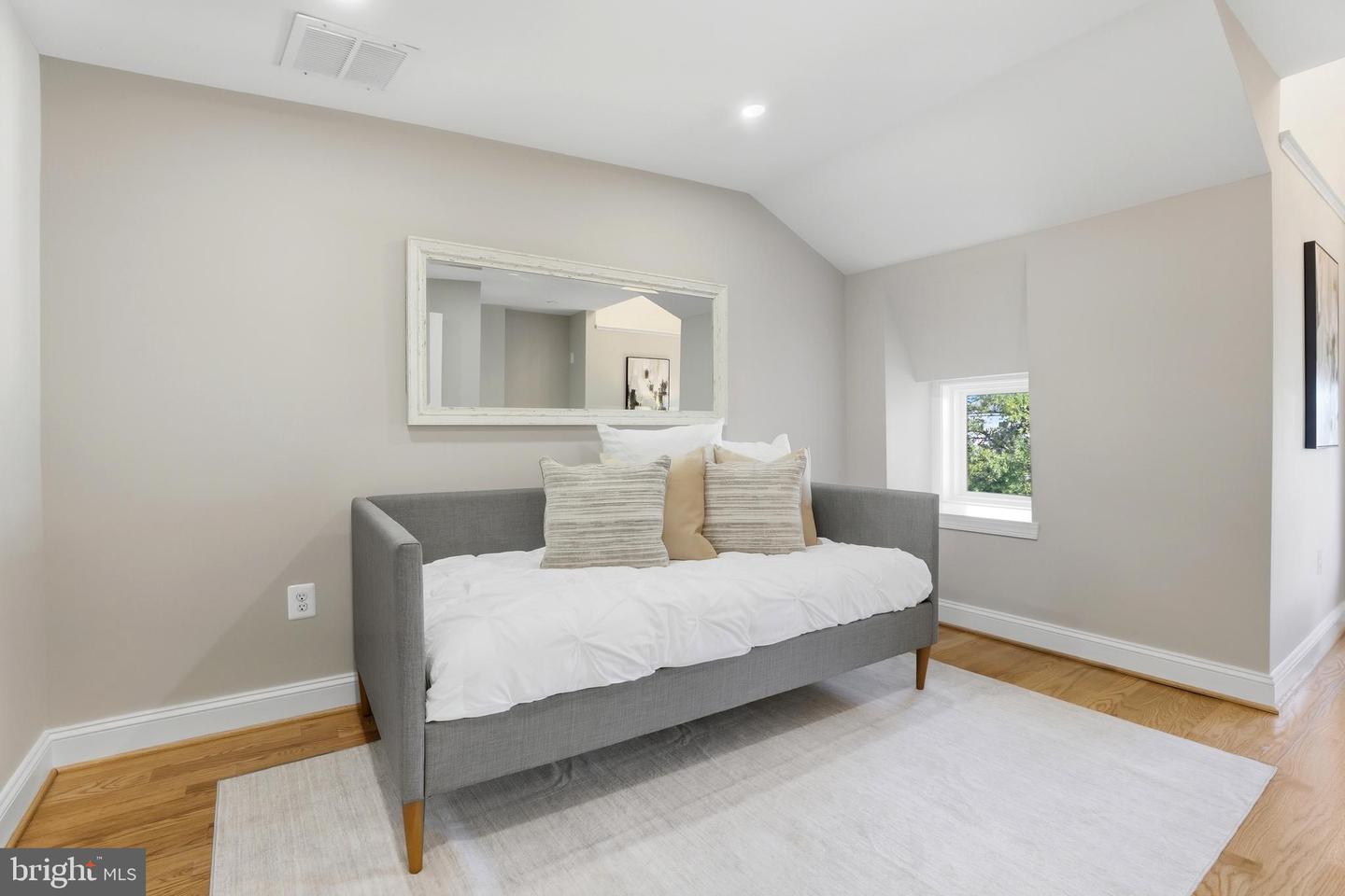 910 WESTMINSTER ST NW, WASHINGTON, District Of Columbia 20001, 5 Bedrooms Bedrooms, ,4 BathroomsBathrooms,Residential,For sale,910 WESTMINSTER ST NW,DCDC2244390 MLS # DCDC2244390