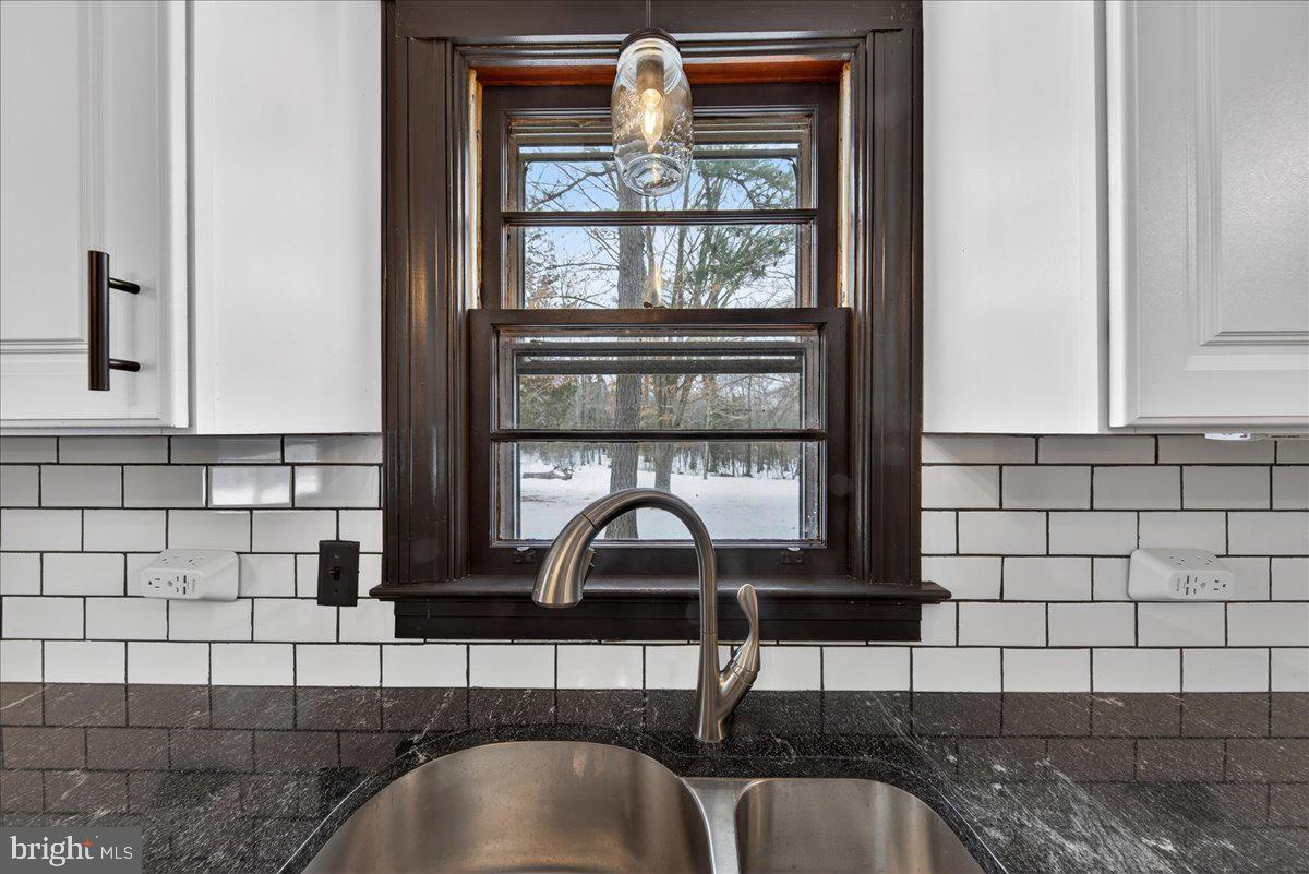 8901 DEEKENS ST, AMELIA COURT HOUSE, Virginia 23002, 3 Bedrooms Bedrooms, ,2 BathroomsBathrooms,Residential,For sale,8901 DEEKENS ST,VAAM2000100 MLS # VAAM2000100