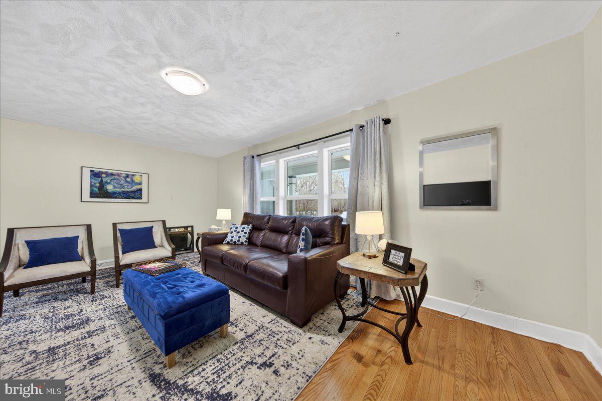 8901 DEEKENS ST, AMELIA COURT HOUSE, Virginia 23002, 3 Bedrooms Bedrooms, ,2 BathroomsBathrooms,Residential,For sale,8901 DEEKENS ST,VAAM2000100 MLS # VAAM2000100