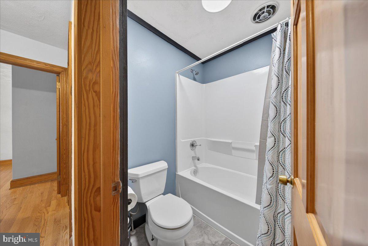 8901 DEEKENS ST, AMELIA COURT HOUSE, Virginia 23002, 3 Bedrooms Bedrooms, ,2 BathroomsBathrooms,Residential,For sale,8901 DEEKENS ST,VAAM2000100 MLS # VAAM2000100