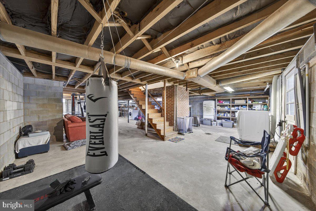 8901 DEEKENS ST, AMELIA COURT HOUSE, Virginia 23002, 3 Bedrooms Bedrooms, ,2 BathroomsBathrooms,Residential,For sale,8901 DEEKENS ST,VAAM2000100 MLS # VAAM2000100