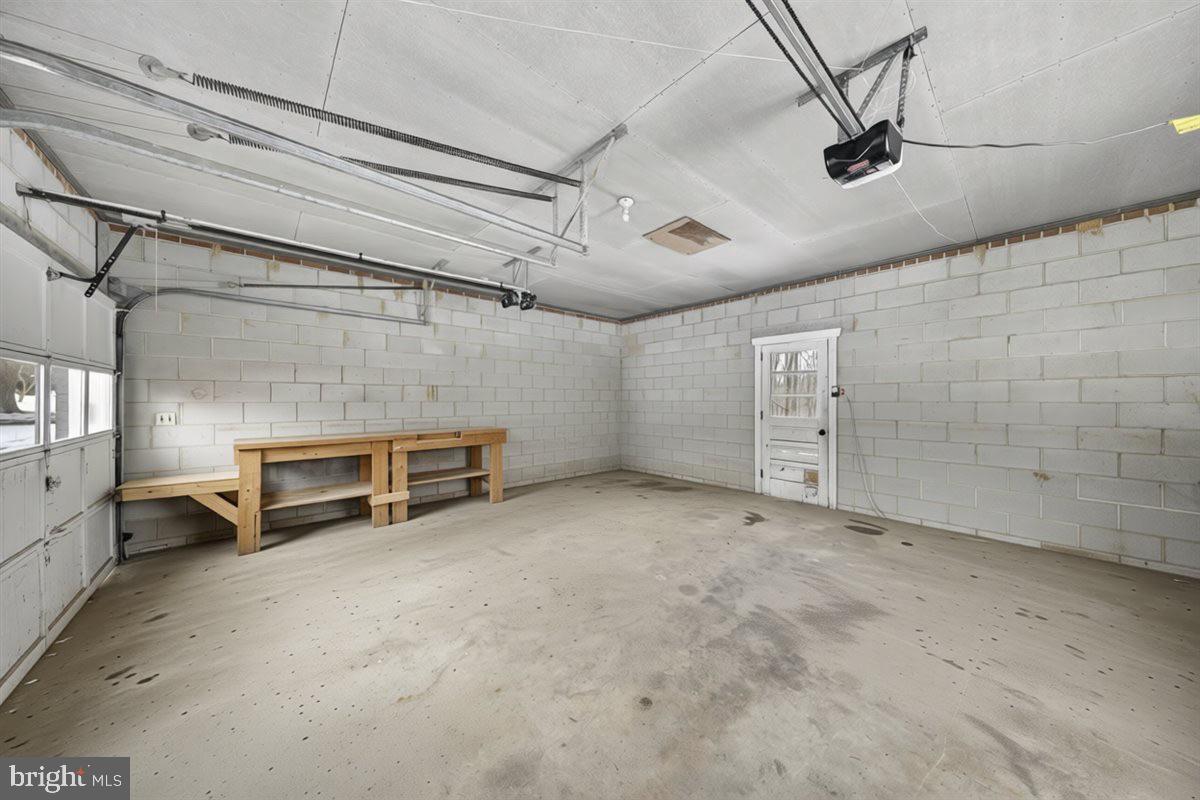 8901 DEEKENS ST, AMELIA COURT HOUSE, Virginia 23002, 3 Bedrooms Bedrooms, ,2 BathroomsBathrooms,Residential,For sale,8901 DEEKENS ST,VAAM2000100 MLS # VAAM2000100