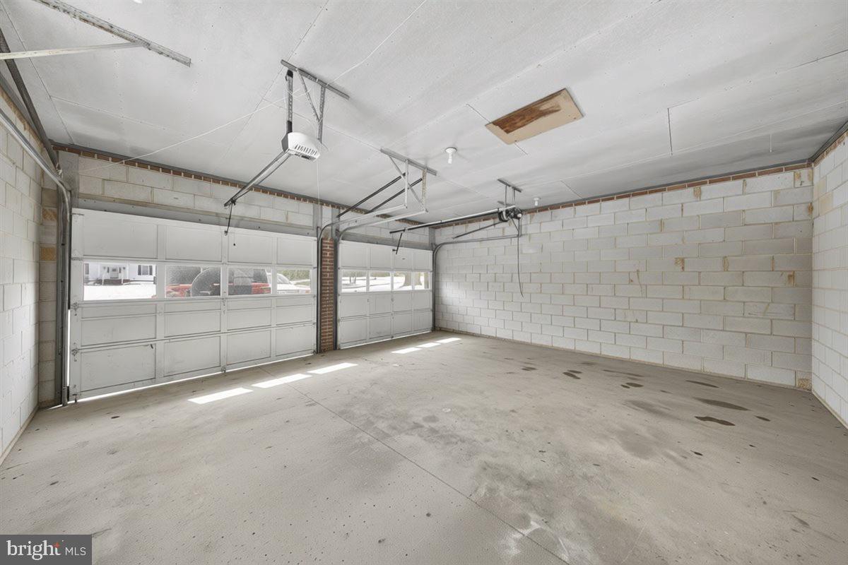 8901 DEEKENS ST, AMELIA COURT HOUSE, Virginia 23002, 3 Bedrooms Bedrooms, ,2 BathroomsBathrooms,Residential,For sale,8901 DEEKENS ST,VAAM2000100 MLS # VAAM2000100