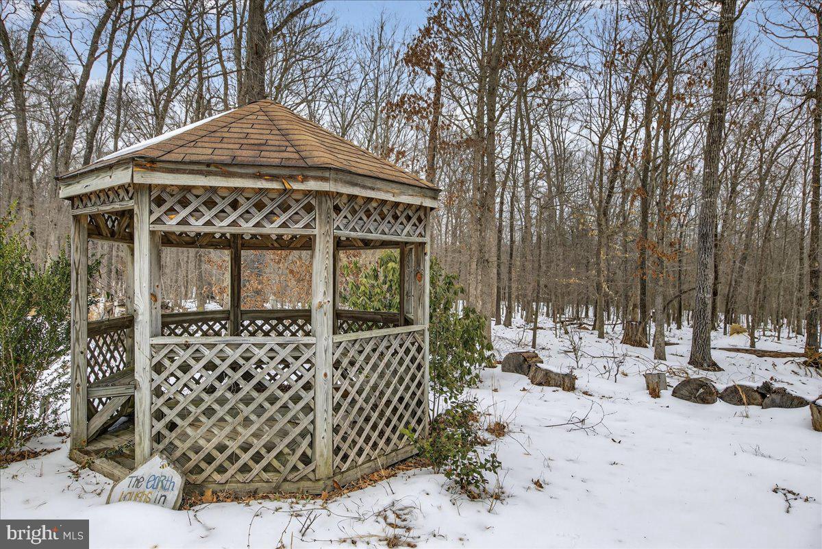 8901 DEEKENS ST, AMELIA COURT HOUSE, Virginia 23002, 3 Bedrooms Bedrooms, ,2 BathroomsBathrooms,Residential,For sale,8901 DEEKENS ST,VAAM2000100 MLS # VAAM2000100