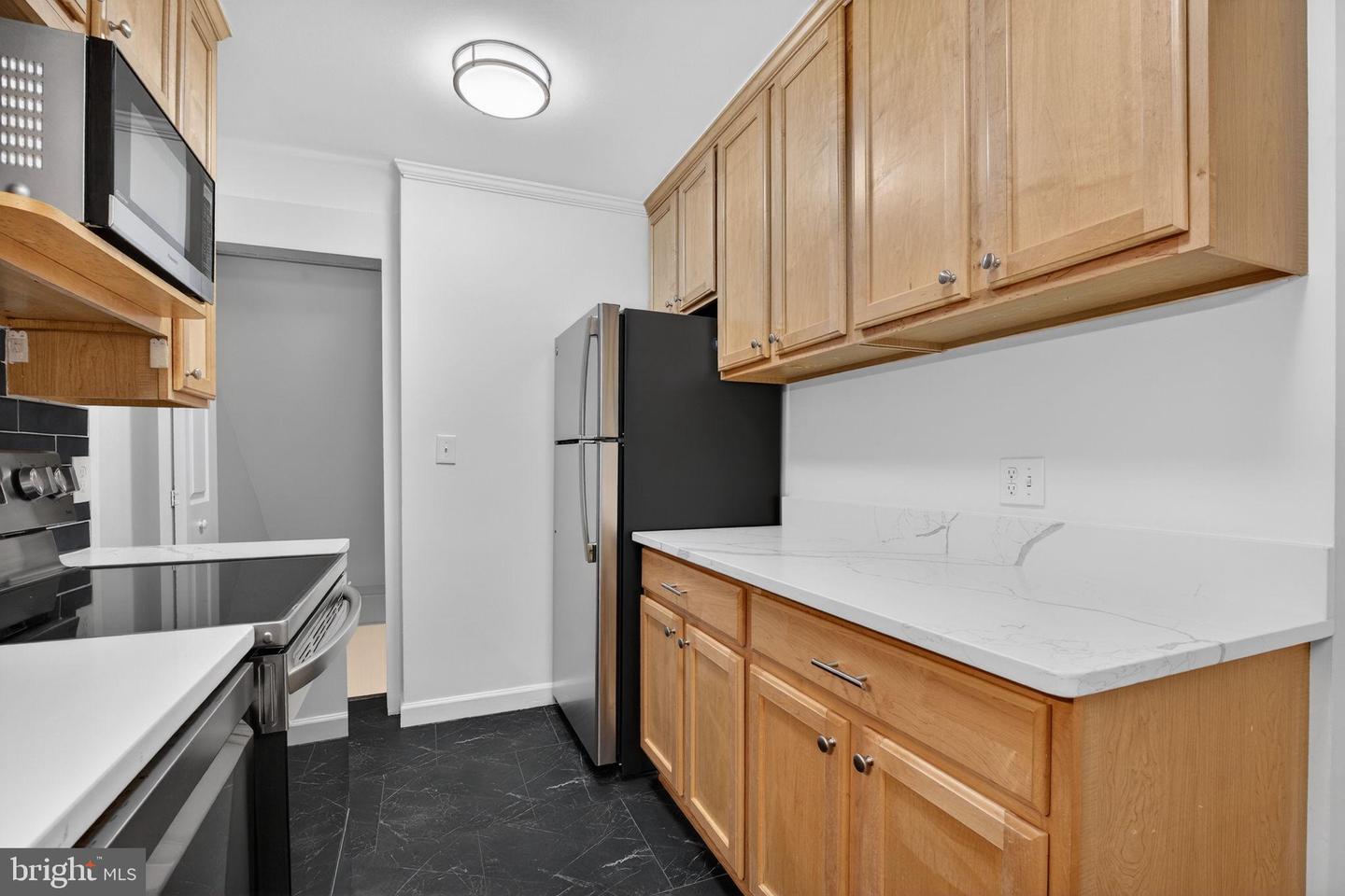 3495 S WAKEFIELD ST, ARLINGTON, Virginia 22206, 1 Bedroom Bedrooms, 8 Rooms Rooms,2 BathroomsBathrooms,Residential,For sale,3495 S WAKEFIELD ST,VAAR2068420 MLS # VAAR2068420
