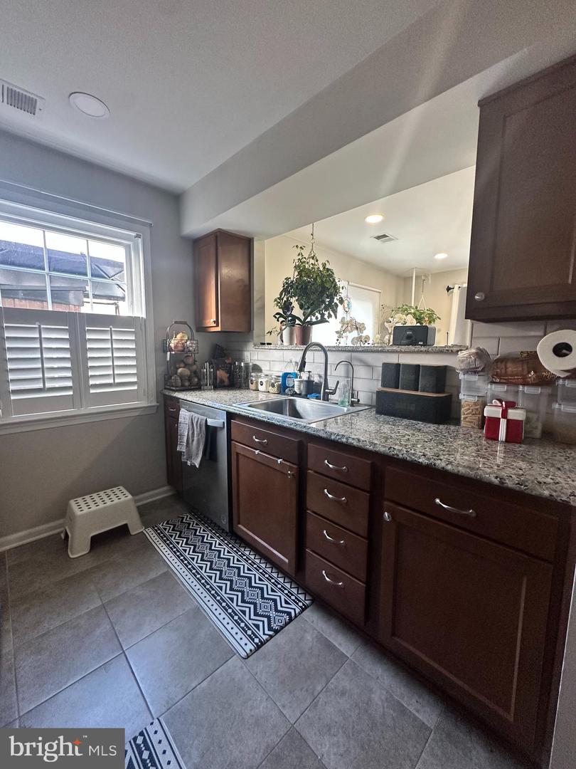 9790 HAGEL CIR, LORTON, Virginia 22079, 3 Bedrooms Bedrooms, ,2 BathroomsBathrooms,Residential,For sale,9790 HAGEL CIR,VAFX2288736 MLS # VAFX2288736