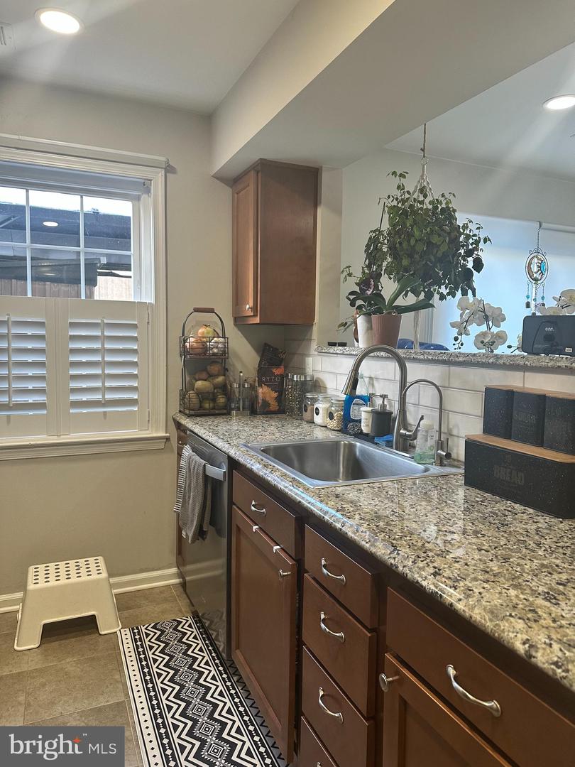 9790 HAGEL CIR, LORTON, Virginia 22079, 3 Bedrooms Bedrooms, ,2 BathroomsBathrooms,Residential,For sale,9790 HAGEL CIR,VAFX2288736 MLS # VAFX2288736