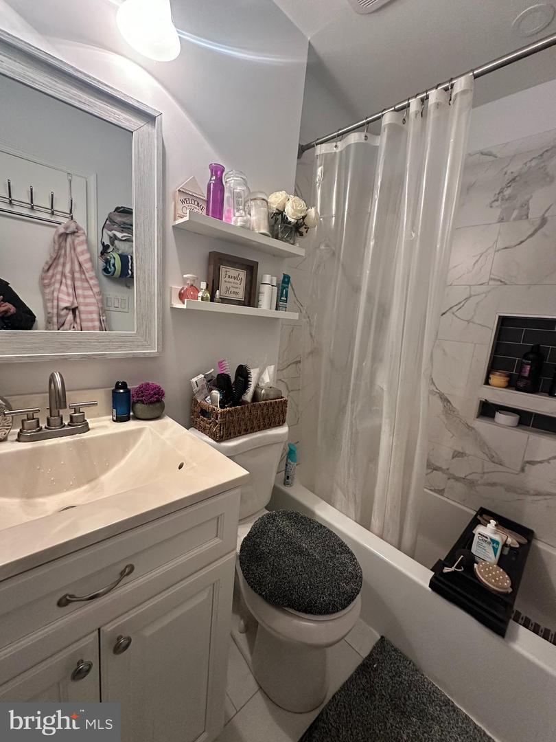 9790 HAGEL CIR, LORTON, Virginia 22079, 3 Bedrooms Bedrooms, ,2 BathroomsBathrooms,Residential,For sale,9790 HAGEL CIR,VAFX2288736 MLS # VAFX2288736