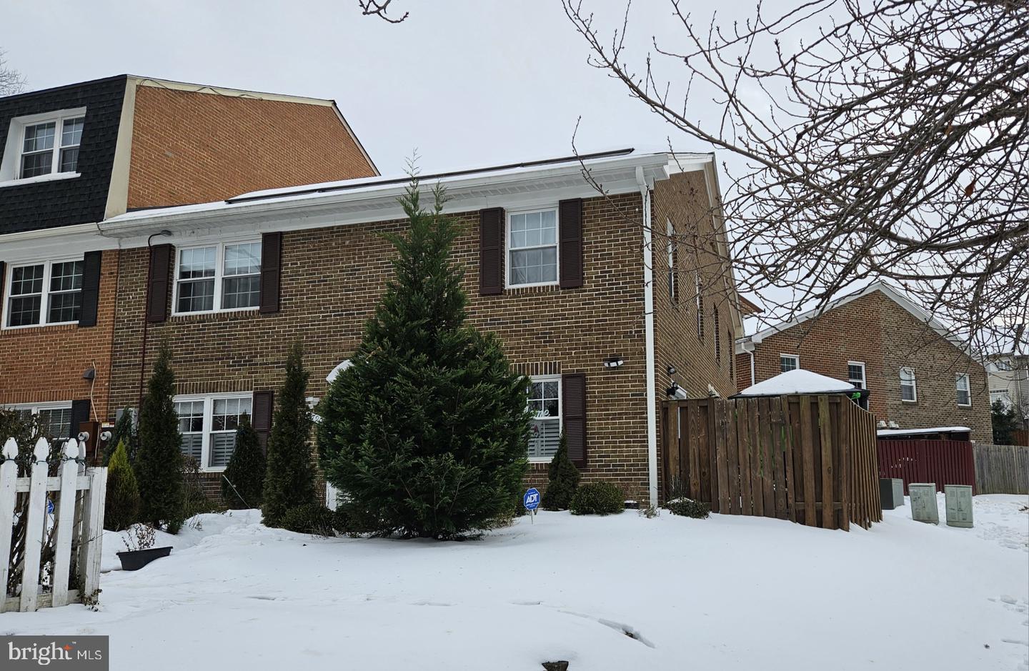 9790 HAGEL CIR, LORTON, Virginia 22079, 3 Bedrooms Bedrooms, ,2 BathroomsBathrooms,Residential,For sale,9790 HAGEL CIR,VAFX2288736 MLS # VAFX2288736