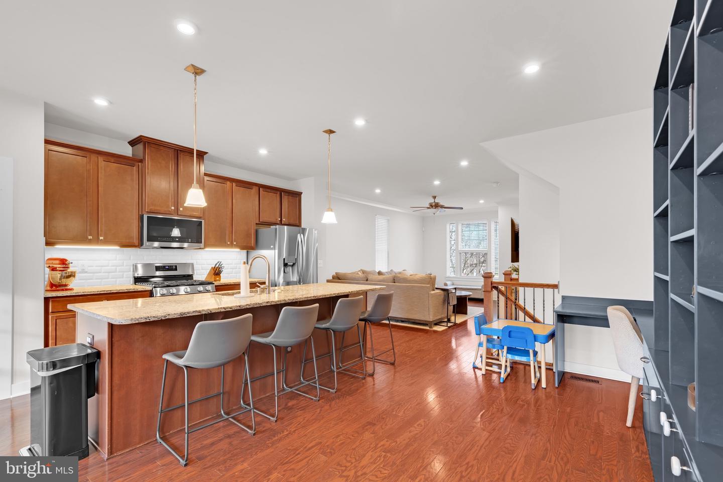 18020 RED CEDAR RD, DUMFRIES, Virginia 22026, 4 Bedrooms Bedrooms, ,3 BathroomsBathrooms,Residential,For sale,18020 RED CEDAR RD,VAPW2111770 MLS # VAPW2111770