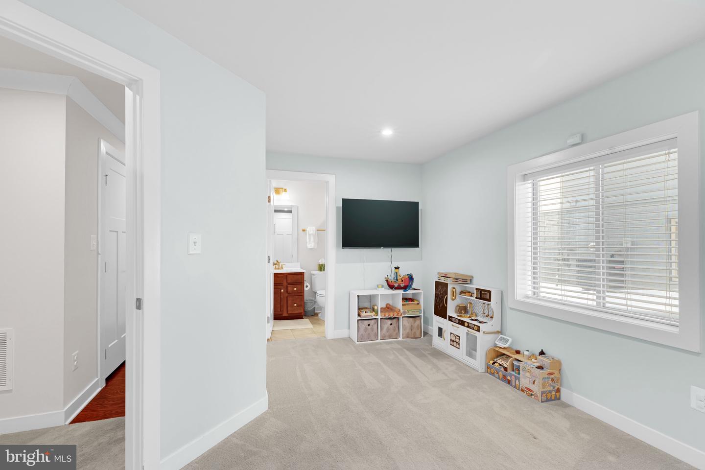 18020 RED CEDAR RD, DUMFRIES, Virginia 22026, 4 Bedrooms Bedrooms, ,3 BathroomsBathrooms,Residential,For sale,18020 RED CEDAR RD,VAPW2111770 MLS # VAPW2111770