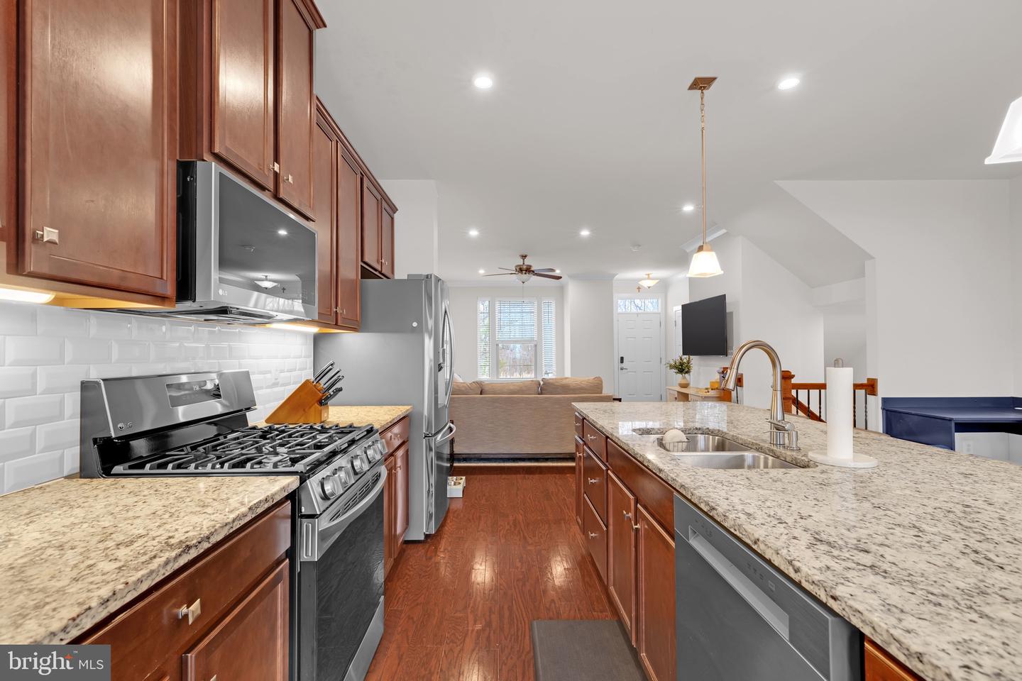 18020 RED CEDAR RD, DUMFRIES, Virginia 22026, 4 Bedrooms Bedrooms, ,3 BathroomsBathrooms,Residential,For sale,18020 RED CEDAR RD,VAPW2111770 MLS # VAPW2111770