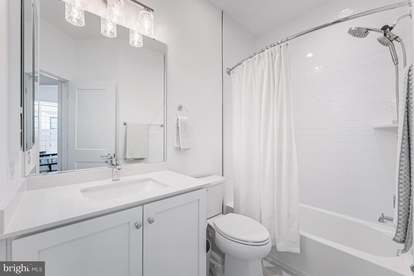 7397 BLADE DR, FALLS CHURCH, Virginia 22042, 5 Bedrooms Bedrooms, ,3 BathroomsBathrooms,Residential,For sale,7397 BLADE DR,VAFX2288748 MLS # VAFX2288748