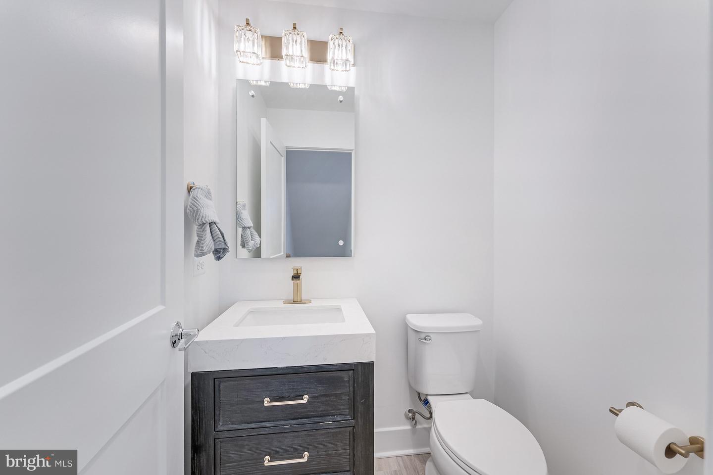 7397 BLADE DR, FALLS CHURCH, Virginia 22042, 5 Bedrooms Bedrooms, ,3 BathroomsBathrooms,Residential,For sale,7397 BLADE DR,VAFX2288748 MLS # VAFX2288748