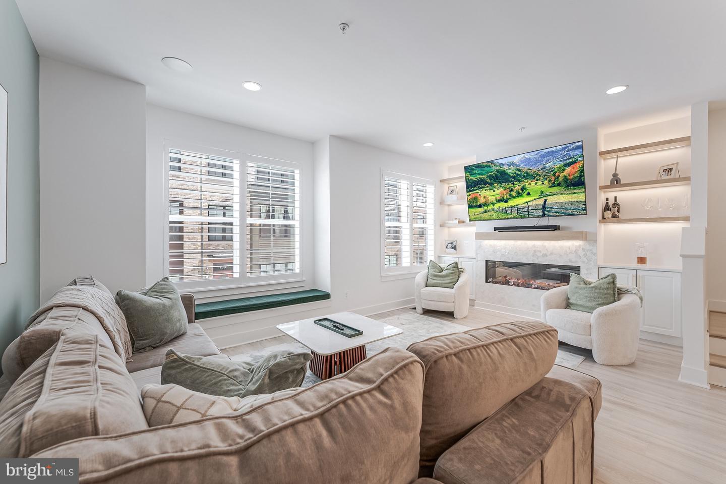 7397 BLADE DR, FALLS CHURCH, Virginia 22042, 5 Bedrooms Bedrooms, ,3 BathroomsBathrooms,Residential,For sale,7397 BLADE DR,VAFX2288748 MLS # VAFX2288748