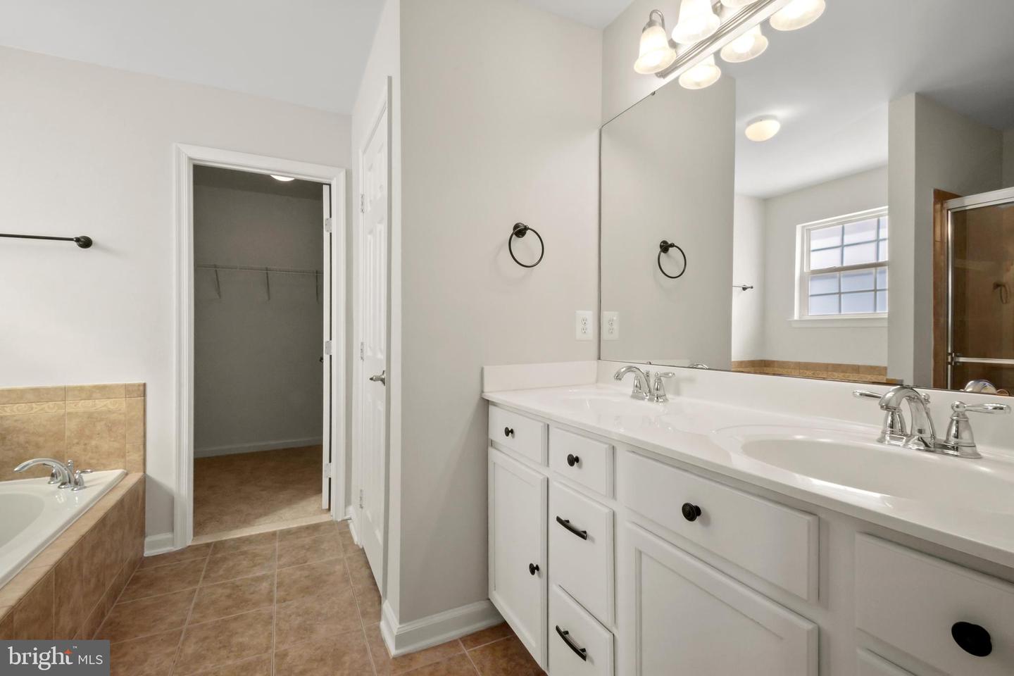 20 MANORWOOD DR, FREDERICKSBURG, Virginia 22406, 4 Bedrooms Bedrooms, ,2 BathroomsBathrooms,Residential,For sale,20 MANORWOOD DR,VAST2045684 MLS # VAST2045684