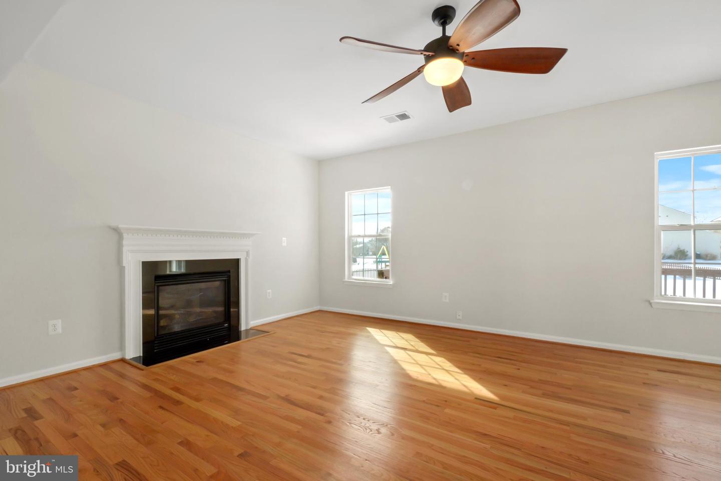 20 MANORWOOD DR, FREDERICKSBURG, Virginia 22406, 4 Bedrooms Bedrooms, ,2 BathroomsBathrooms,Residential,For sale,20 MANORWOOD DR,VAST2045684 MLS # VAST2045684