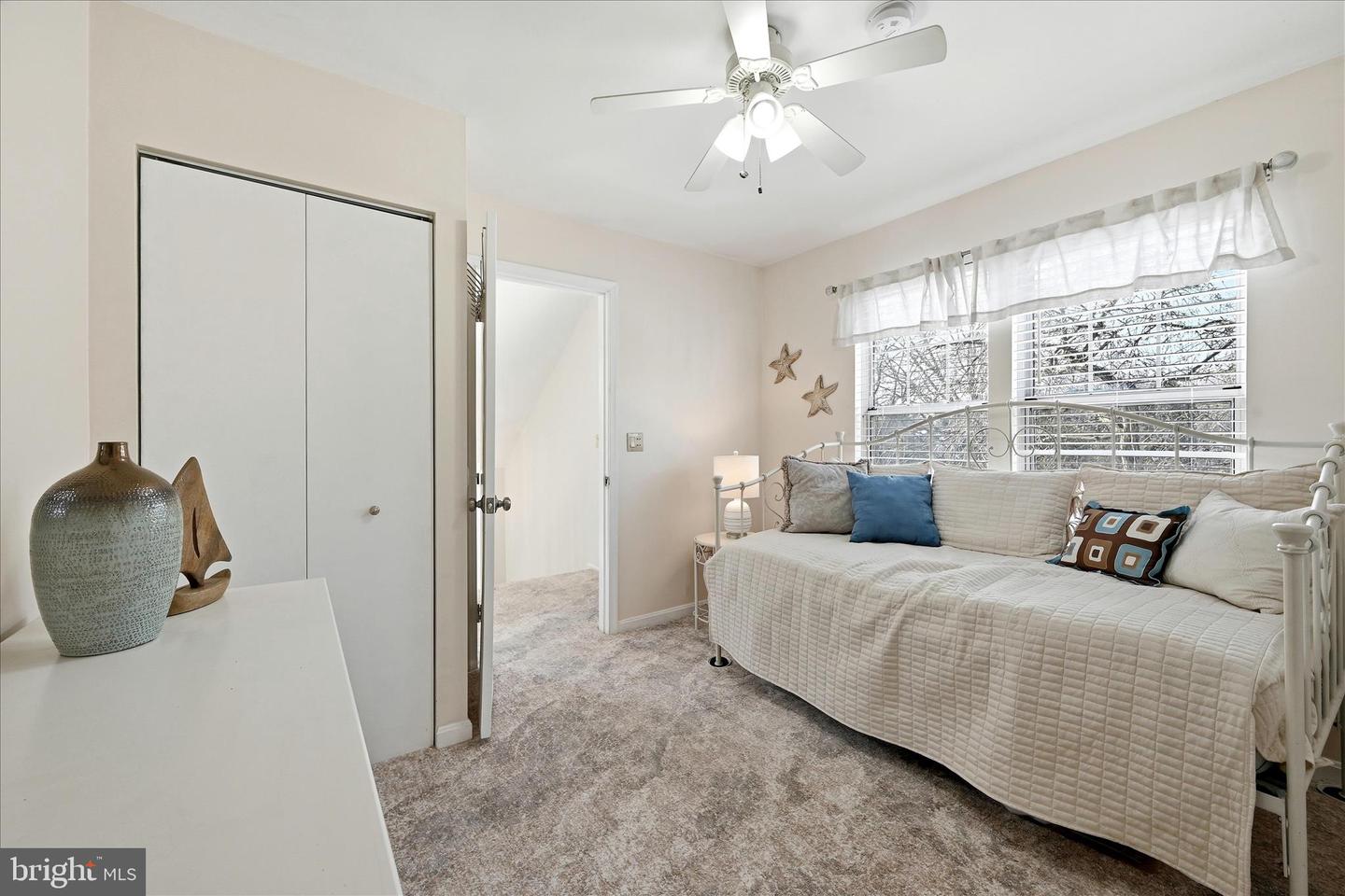 32 FENTON WOOD DR, STERLING, Virginia 20165, 3 Bedrooms Bedrooms, 7 Rooms Rooms,3 BathroomsBathrooms,Residential,For sale,32 FENTON WOOD DR,VALO2115174 MLS # VALO2115174