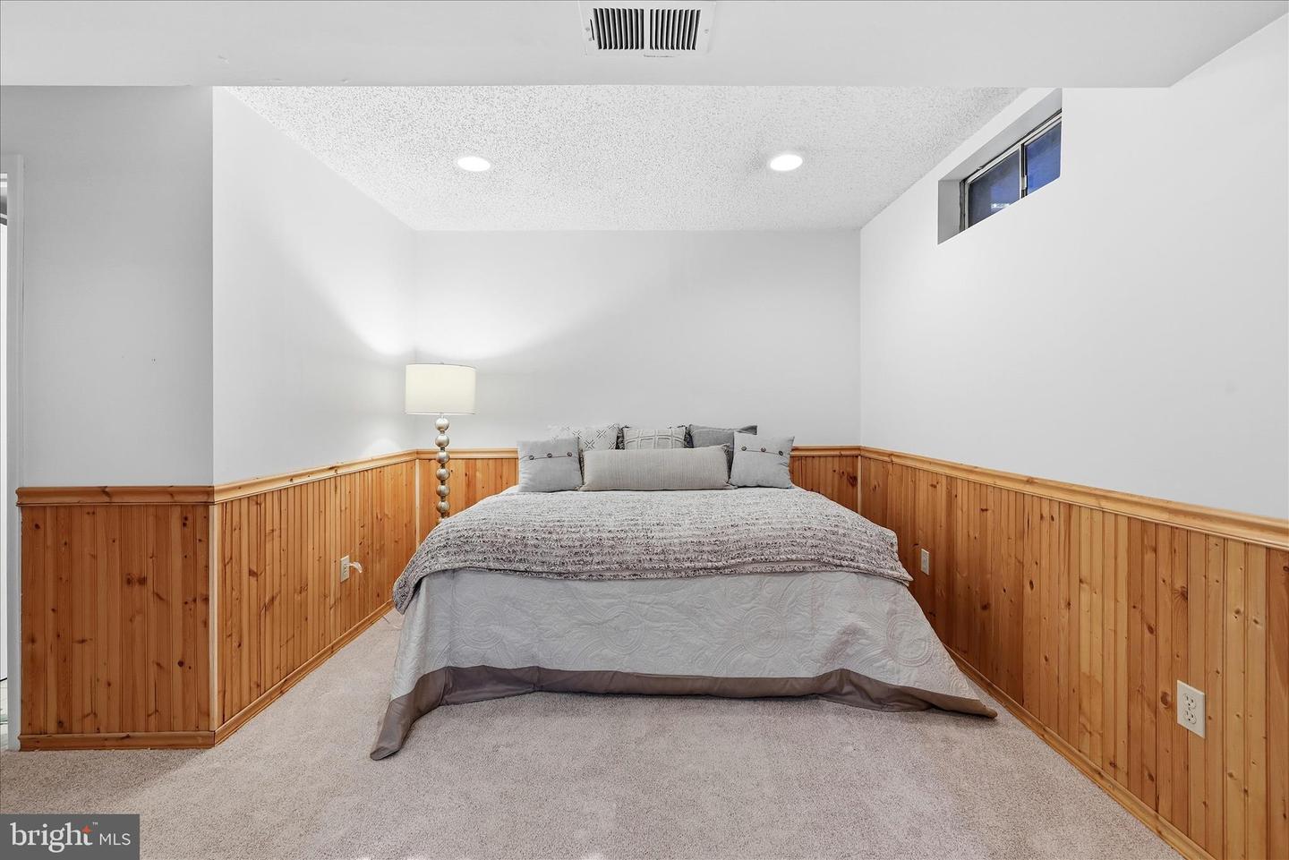 32 FENTON WOOD DR, STERLING, Virginia 20165, 3 Bedrooms Bedrooms, 7 Rooms Rooms,3 BathroomsBathrooms,Residential,For sale,32 FENTON WOOD DR,VALO2115174 MLS # VALO2115174