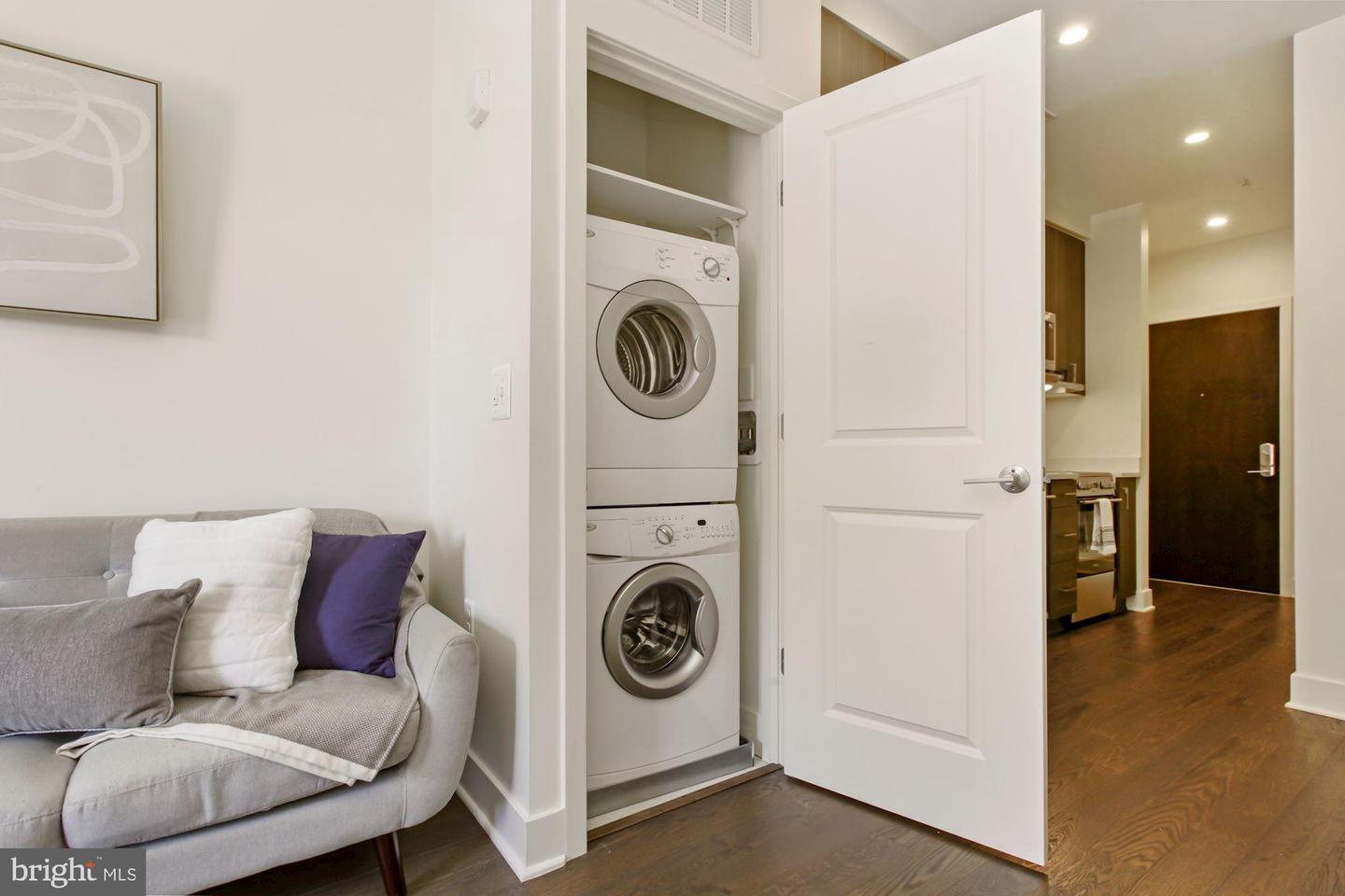 2550 17TH ST NW #302, WASHINGTON, District Of Columbia 20009, ,1 BathroomBathrooms,Residential,For sale,2550 17TH ST NW #302,DCDC2244440 MLS # DCDC2244440