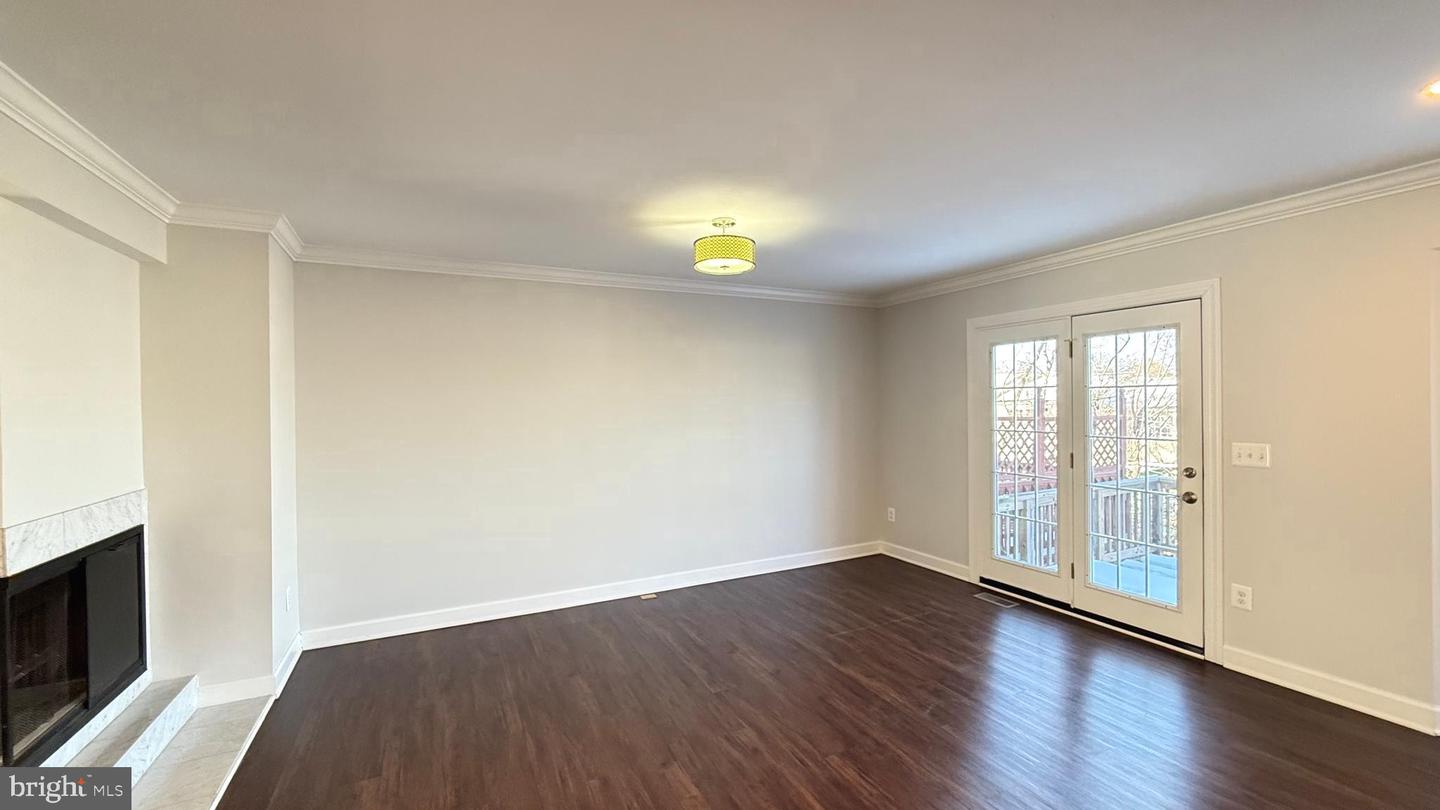 8036 TREVOR PL, VIENNA, Virginia 22182, 3 Bedrooms Bedrooms, ,2 BathroomsBathrooms,Residential,For sale,8036 TREVOR PL,VAFX2288600 MLS # VAFX2288600