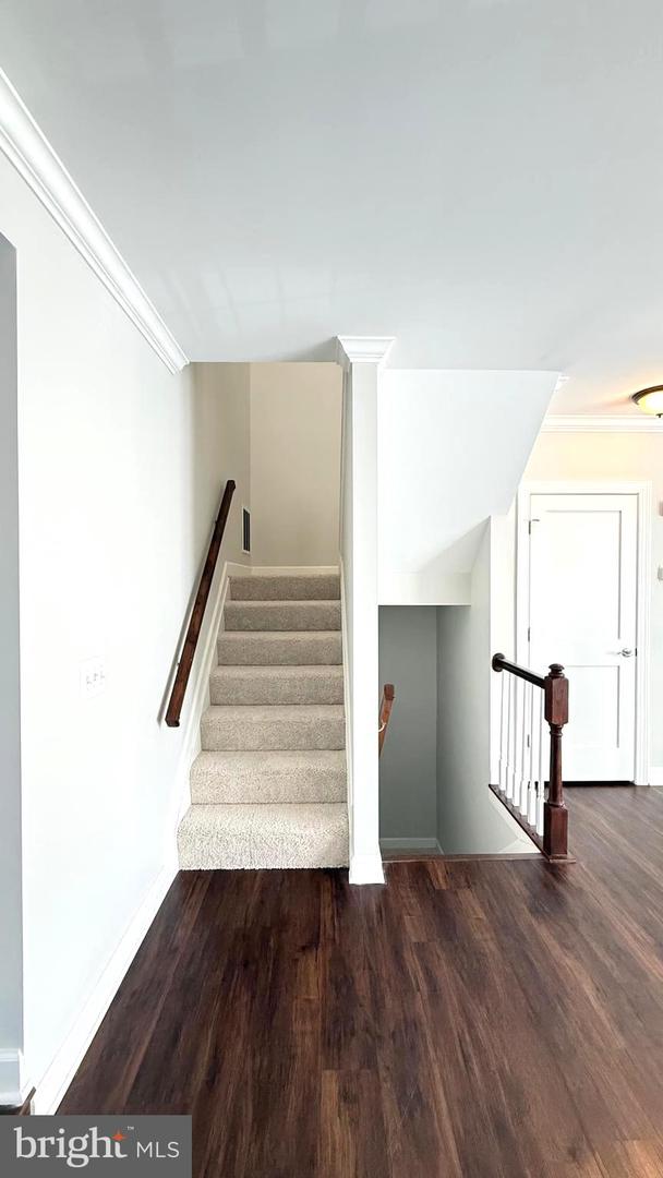 8036 TREVOR PL, VIENNA, Virginia 22182, 3 Bedrooms Bedrooms, ,2 BathroomsBathrooms,Residential,For sale,8036 TREVOR PL,VAFX2288600 MLS # VAFX2288600