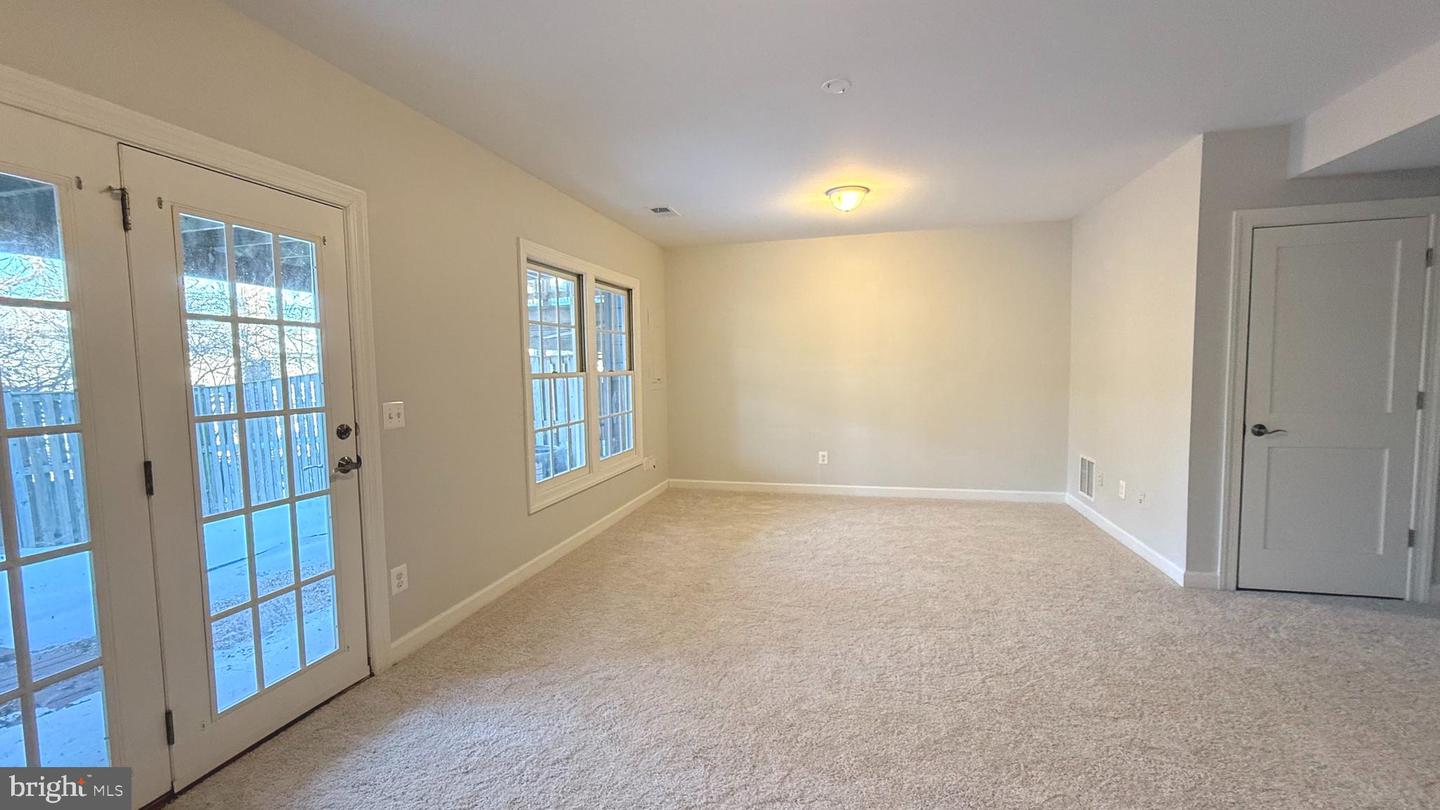 8036 TREVOR PL, VIENNA, Virginia 22182, 3 Bedrooms Bedrooms, ,2 BathroomsBathrooms,Residential,For sale,8036 TREVOR PL,VAFX2288600 MLS # VAFX2288600