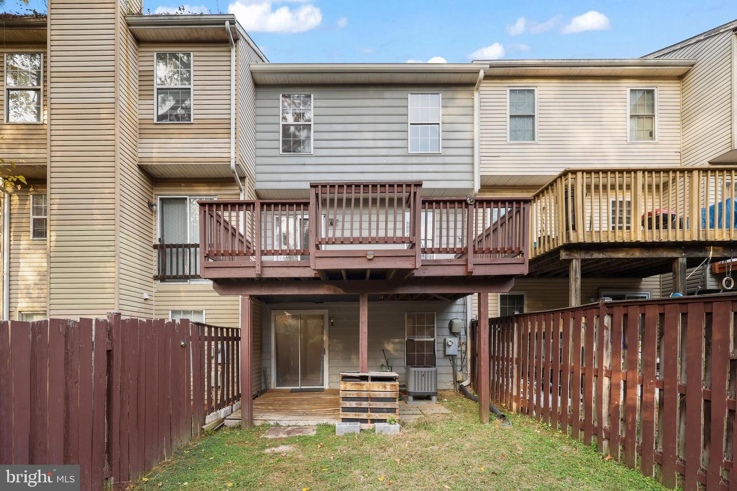 607 KNOLLWOOD CT, STAFFORD, Virginia 22554, 3 Bedrooms Bedrooms, 7 Rooms Rooms,3 BathroomsBathrooms,Residential,For sale,607 KNOLLWOOD CT,VAST2045666 MLS # VAST2045666