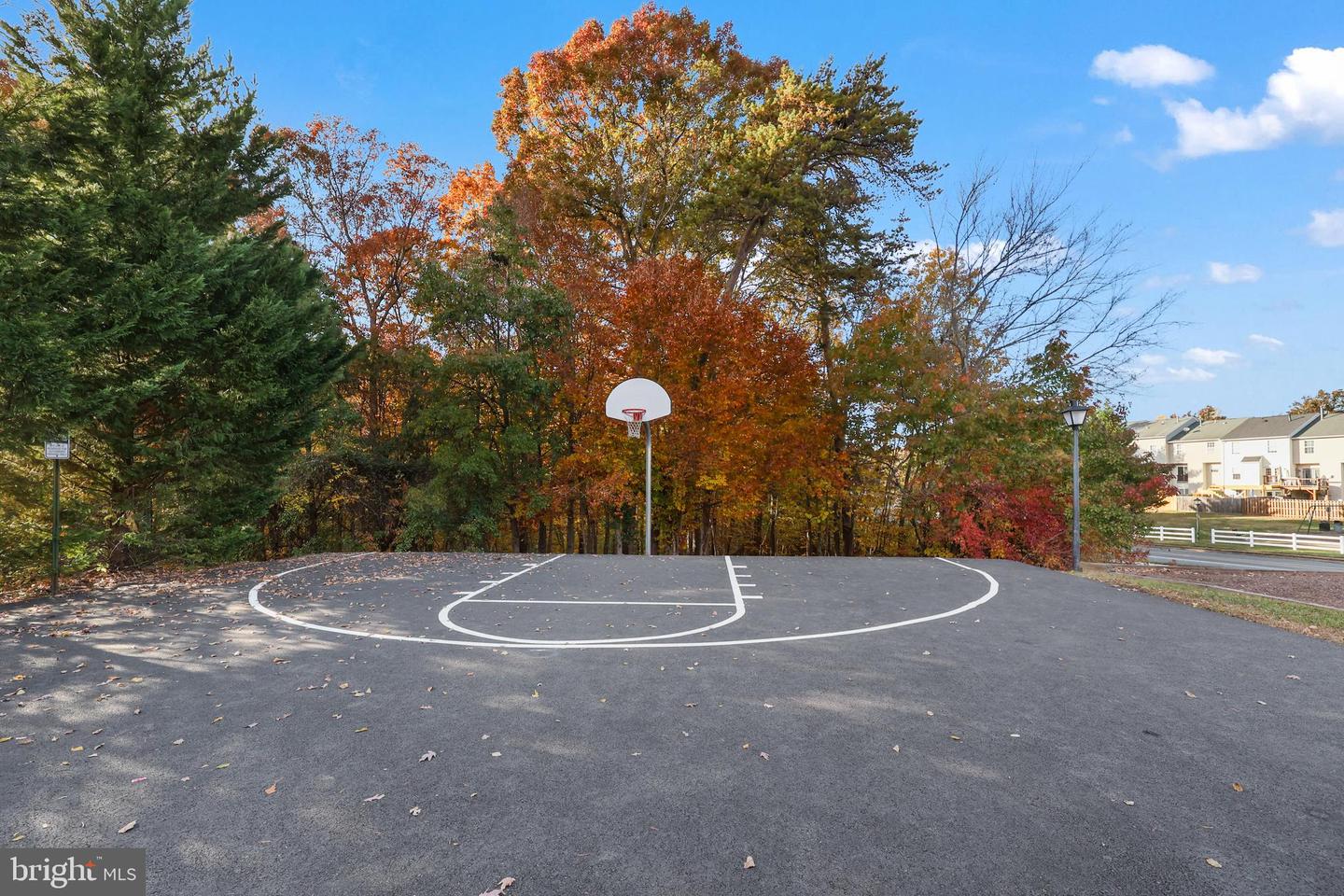 607 KNOLLWOOD CT, STAFFORD, Virginia 22554, 3 Bedrooms Bedrooms, 7 Rooms Rooms,3 BathroomsBathrooms,Residential,For sale,607 KNOLLWOOD CT,VAST2045666 MLS # VAST2045666