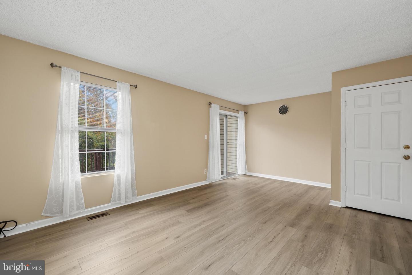 607 KNOLLWOOD CT, STAFFORD, Virginia 22554, 3 Bedrooms Bedrooms, 7 Rooms Rooms,3 BathroomsBathrooms,Residential,For sale,607 KNOLLWOOD CT,VAST2045666 MLS # VAST2045666