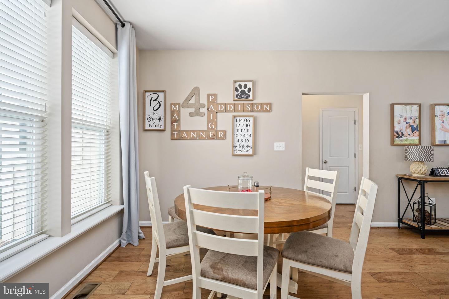 568 COASTAL AVE, STAFFORD, Virginia 22554, 4 Bedrooms Bedrooms, ,3 BathroomsBathrooms,Residential,For sale,568 COASTAL AVE,VAST2045670 MLS # VAST2045670