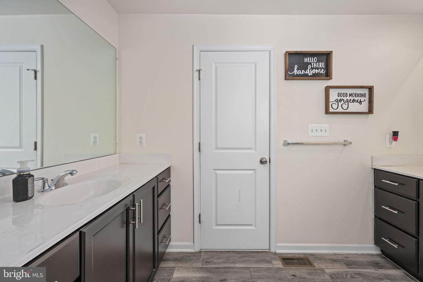 568 COASTAL AVE, STAFFORD, Virginia 22554, 4 Bedrooms Bedrooms, ,3 BathroomsBathrooms,Residential,For sale,568 COASTAL AVE,VAST2045670 MLS # VAST2045670